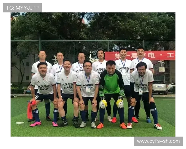 上海足球队在奥运会上的默契配合展现了团队精神与竞技水平的完美结合 上海足球队在奥运会上的默契配合展现了团队精神与竞技水平的完美结合