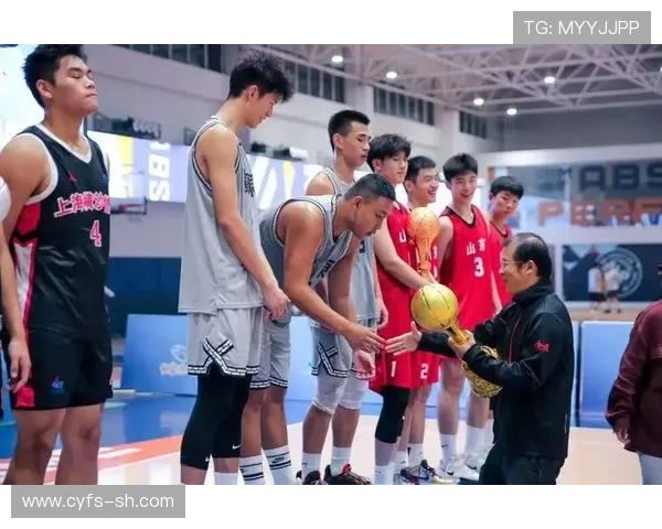 全国锦标赛回顾:杭州篮球队展现出惊人的速度与团队配合能力 全国锦标赛回顾:杭州篮球队展现出惊人的速度与团队配合能力