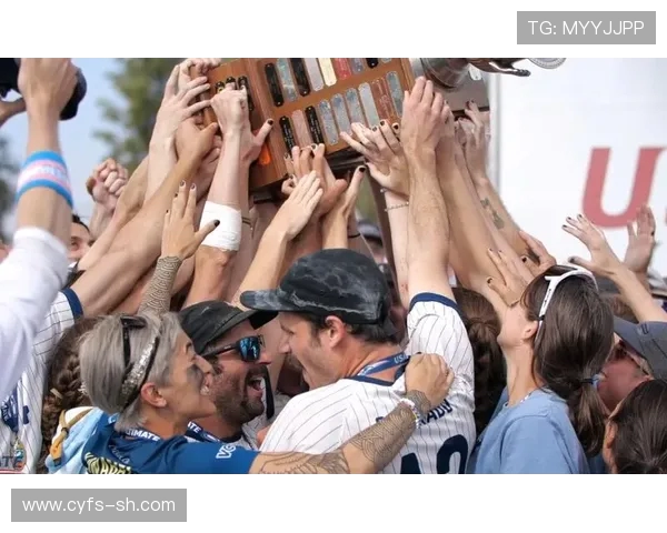 南京飞盘队在世界攀岩锦标赛中的精彩技术表现与战术分析
